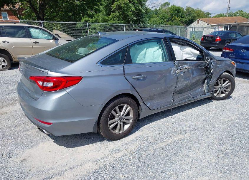 Photo 4 of 2017 Hyundai Sonata SE (VIN 5NPE24AF9HH451663)