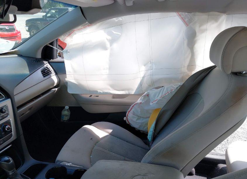 Photo 5 of 2017 Hyundai Sonata SE (VIN 5NPE24AF9HH451663)