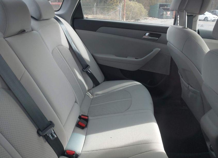 Photo 8 of 2017 Hyundai Sonata SE (VIN 5NPE24AF9HH469547)