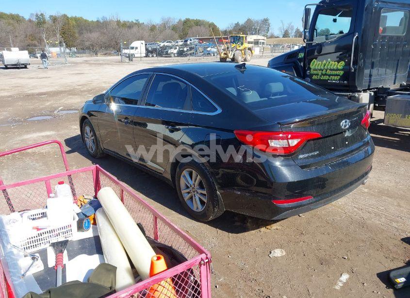 Photo 3 of 2017 Hyundai Sonata SE (VIN 5NPE24AF9HH499602)