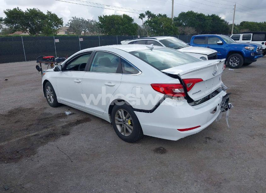 Photo 3 of 2017 Hyundai Sonata (VIN 5NPE24AF9HH521338)