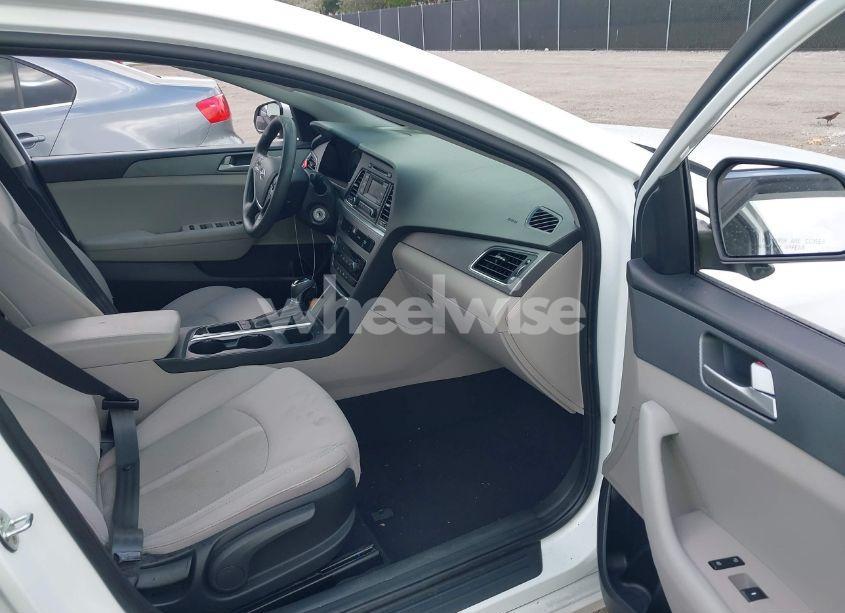 Photo 5 of 2017 Hyundai Sonata (VIN 5NPE24AF9HH521338)