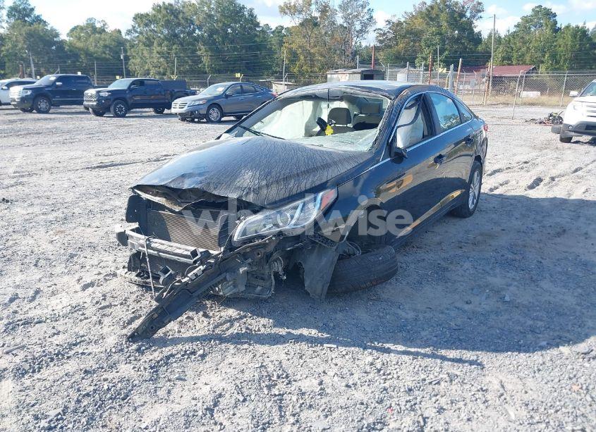 Photo 2 of 2017 Hyundai Sonata SE (VIN 5NPE24AF9HH547650)