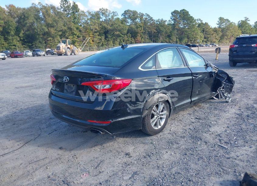 Photo 4 of 2017 Hyundai Sonata SE (VIN 5NPE24AF9HH547650)