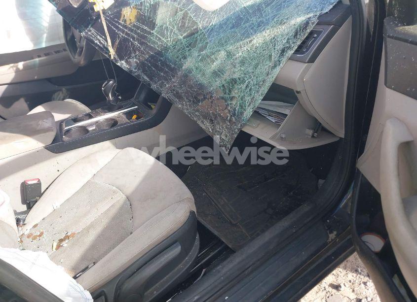 Photo 5 of 2017 Hyundai Sonata SE (VIN 5NPE24AF9HH547650)