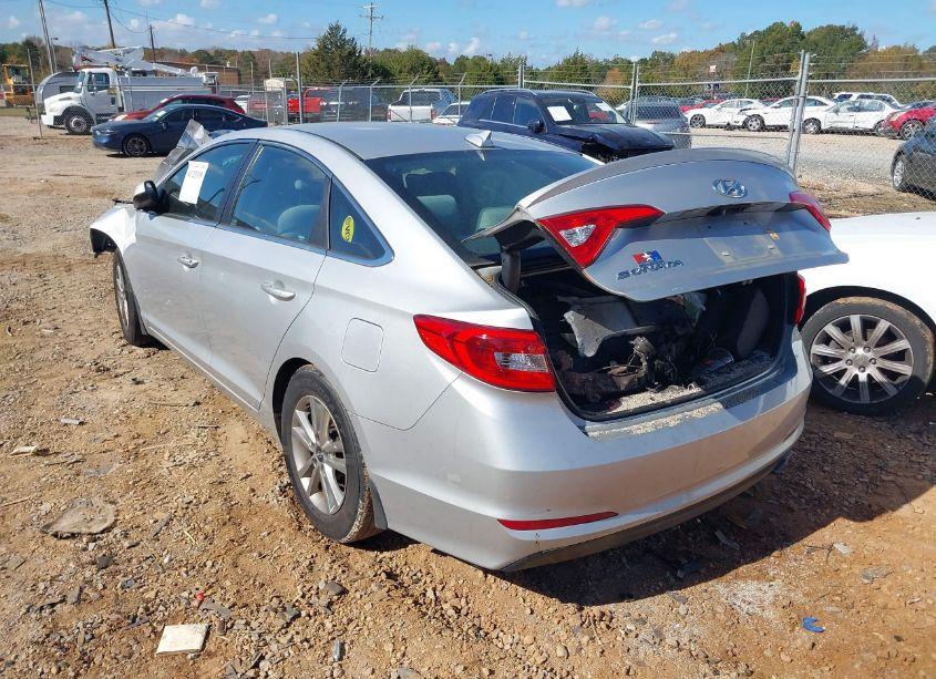 Photo 3 of 2017 Hyundai Sonata SE (VIN 5NPE24AF9HH553111)
