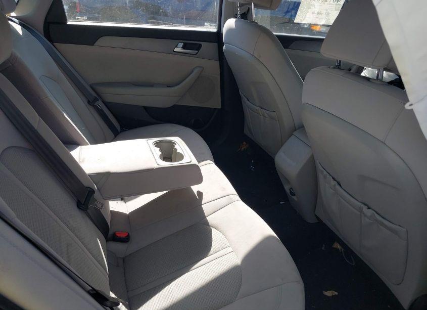 Photo 8 of 2017 Hyundai Sonata SE (VIN 5NPE24AF9HH553111)
