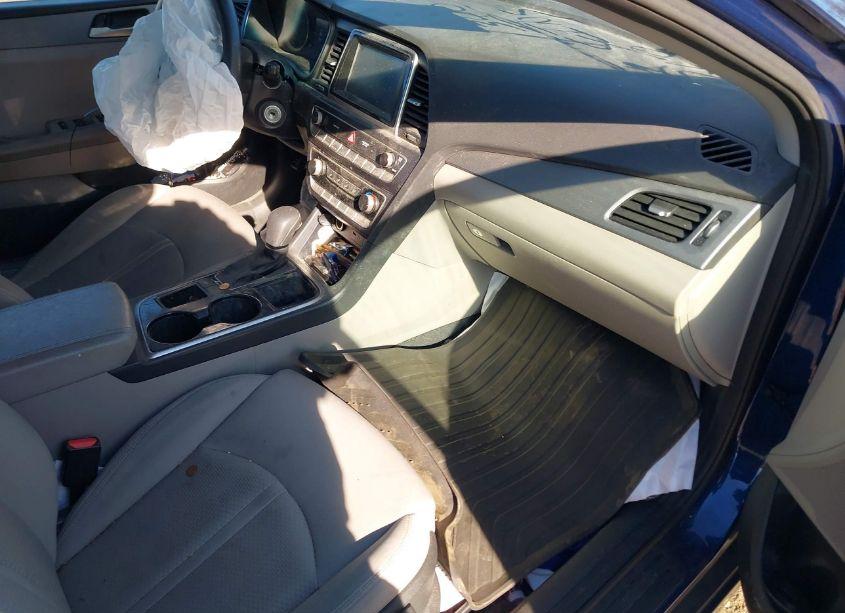 Photo 5 of 2018 Hyundai Sonata SE (VIN 5NPE24AF9JH599382)