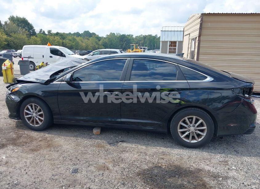Photo 15 of 2018 Hyundai Sonata SE (VIN 5NPE24AF9JH626290)
