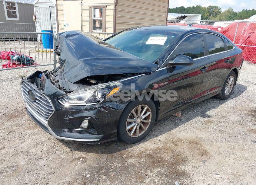 Photo 2 of 2018 Hyundai Sonata SE (VIN 5NPE24AF9JH626290)