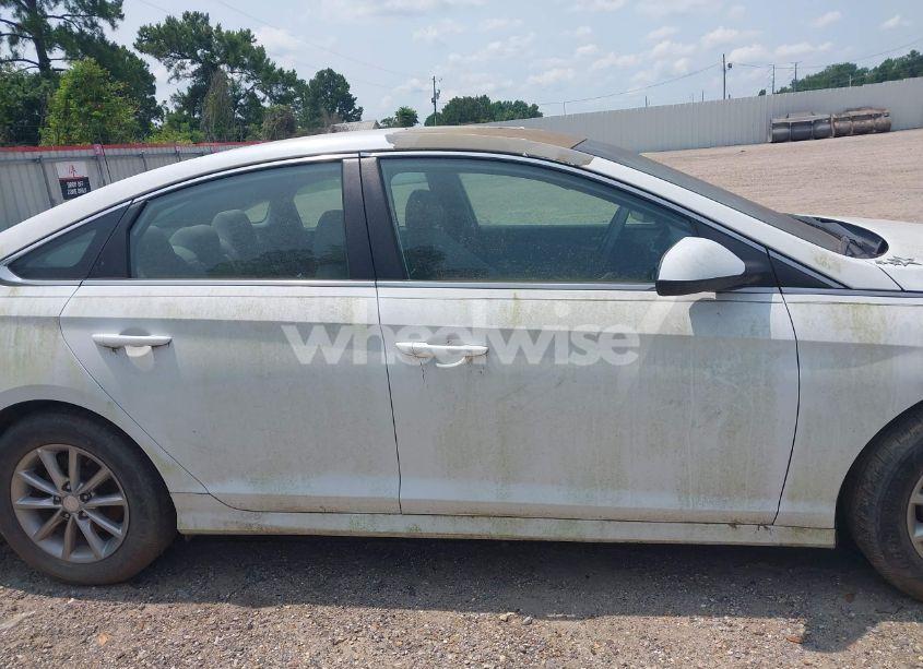 Photo 13 of 2018 Hyundai Sonata SE (VIN 5NPE24AF9JH627343)