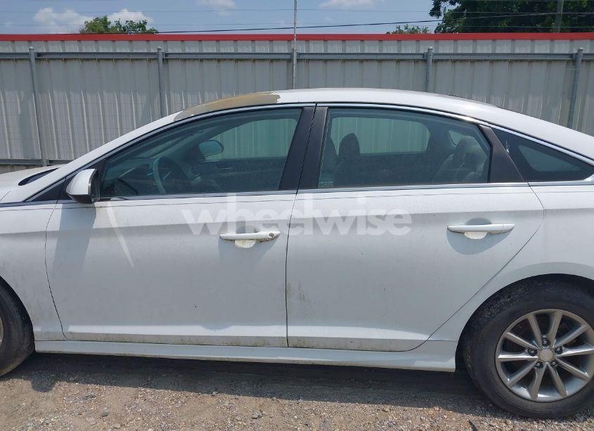 Photo 14 of 2018 Hyundai Sonata SE (VIN 5NPE24AF9JH627343)