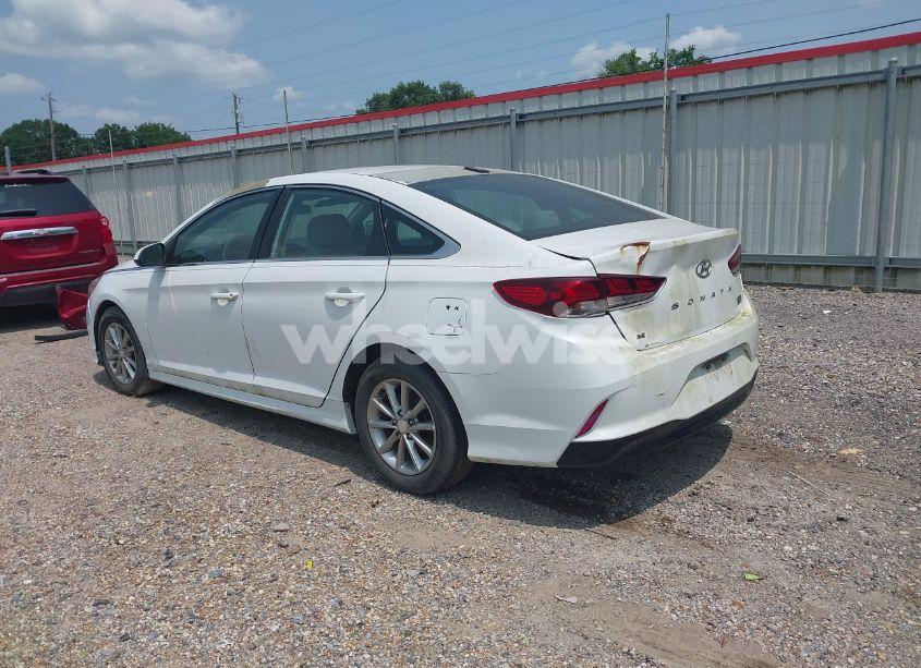 Photo 3 of 2018 Hyundai Sonata SE (VIN 5NPE24AF9JH627343)