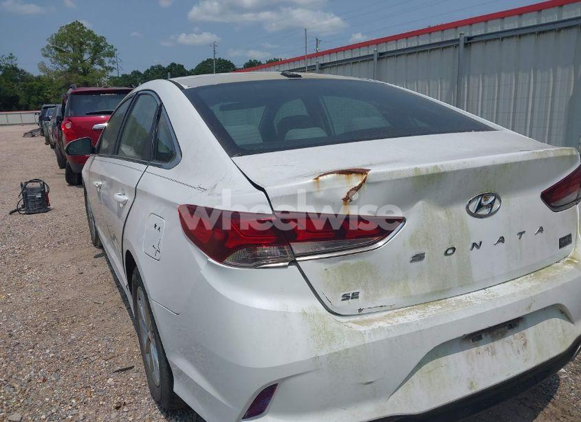 Photo 6 of 2018 Hyundai Sonata SE (VIN 5NPE24AF9JH627343)
