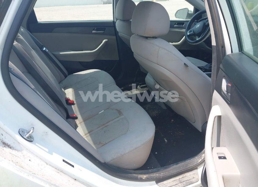 Photo 8 of 2018 Hyundai Sonata SE (VIN 5NPE24AF9JH627343)
