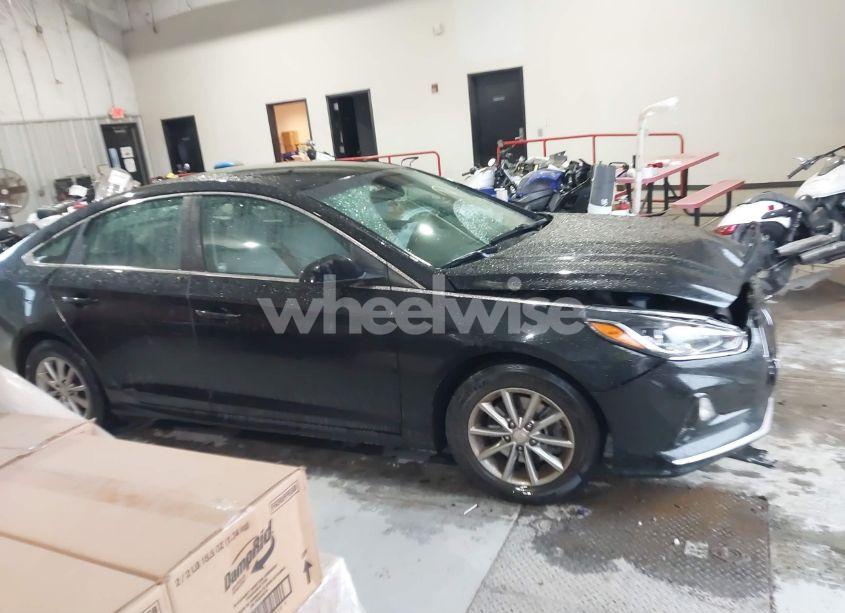 Photo 13 of 2018 Hyundai Sonata SE (VIN 5NPE24AF9JH673660)