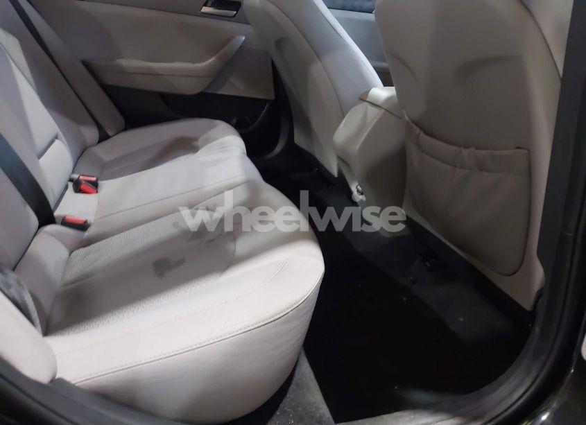 Photo 8 of 2018 Hyundai Sonata SE (VIN 5NPE24AF9JH673660)