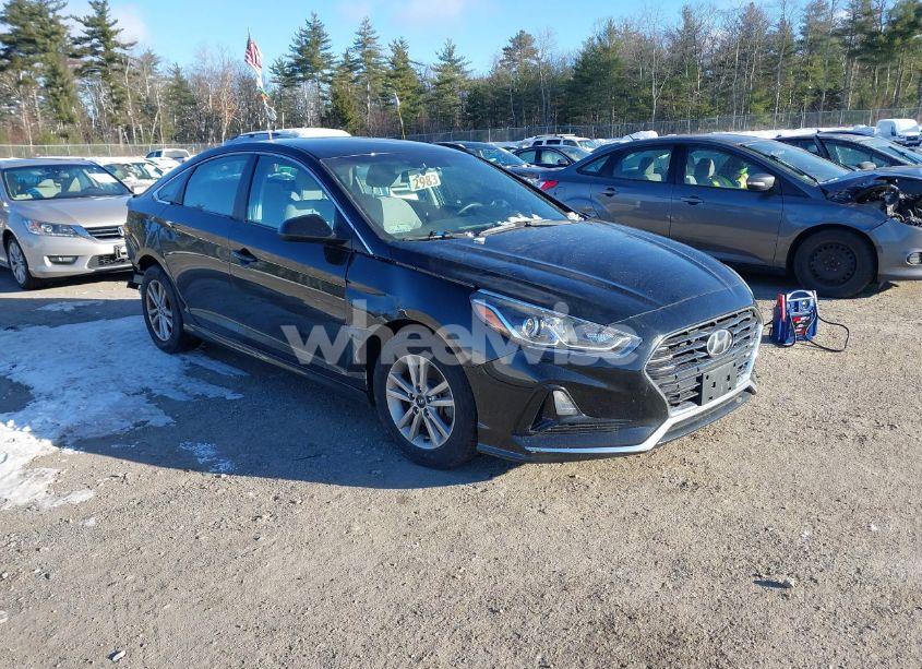 2018 Hyundai Sonata SE (VIN 5NPE24AF9JH689258) main photo