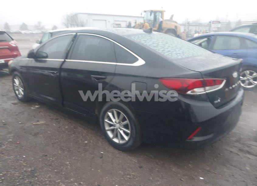 Photo 3 of 2018 Hyundai Sonata SE (VIN 5NPE24AF9JH692693)