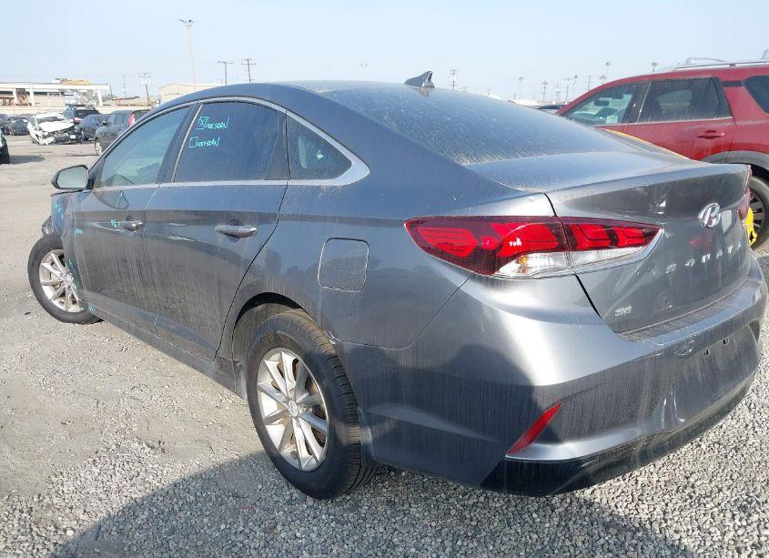 Photo 3 of 2018 Hyundai Sonata SE (VIN 5NPE24AF9JH699790)
