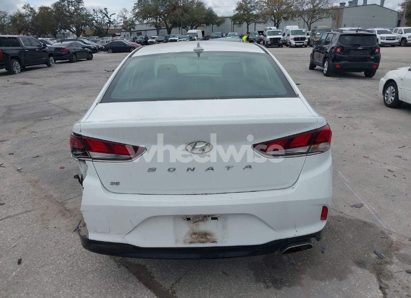 Photo 16 of 2018 Hyundai Sonata SE (VIN 5NPE24AF9JH705958)