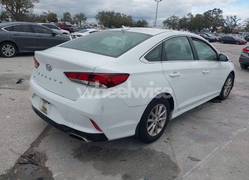 Photo 4 of 2018 Hyundai Sonata SE (VIN 5NPE24AF9JH705958)