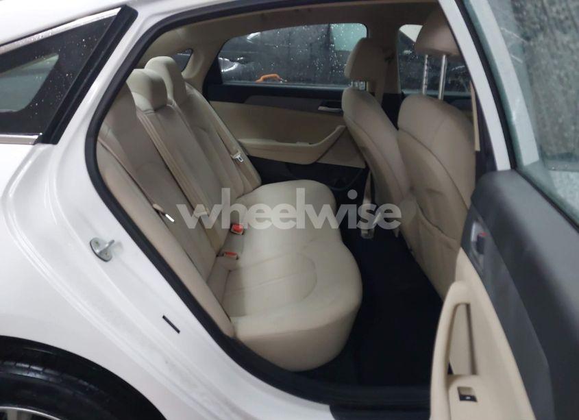Photo 8 of 2018 Hyundai Sonata SE (VIN 5NPE24AF9JH724378)