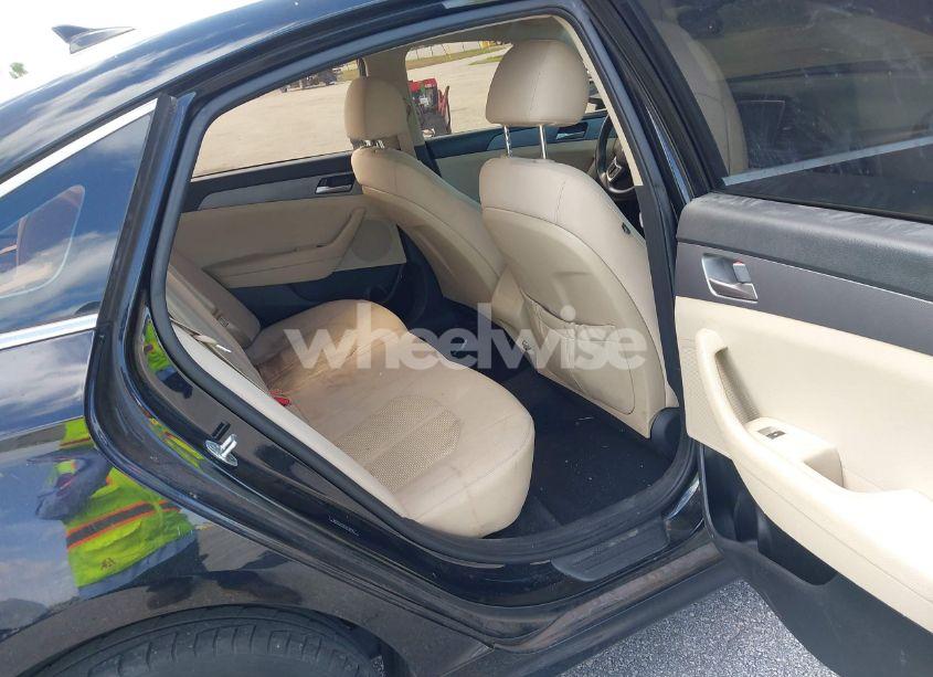 Photo 8 of 2019 Hyundai Sonata SE (VIN 5NPE24AF9KH738296)