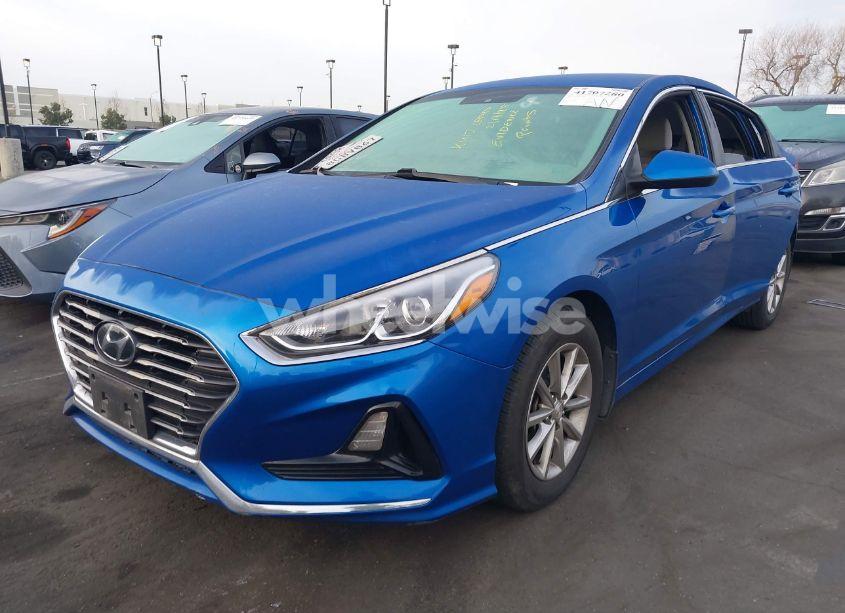 Photo 2 of 2019 Hyundai Sonata SE (VIN 5NPE24AF9KH738606)