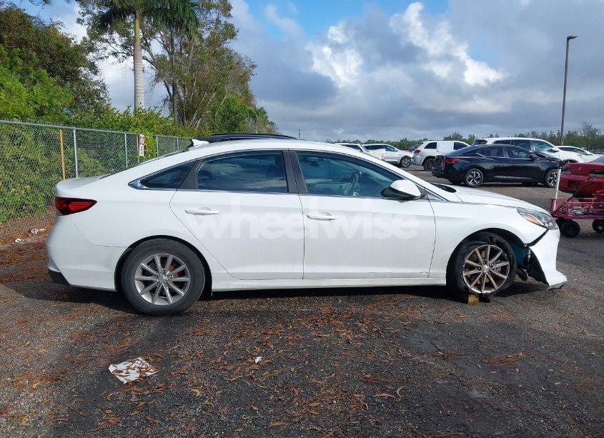 Photo 13 of 2019 Hyundai Sonata SE (VIN 5NPE24AF9KH751114)