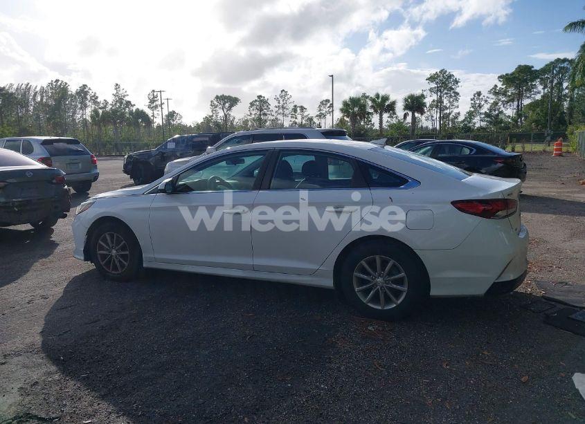 Photo 14 of 2019 Hyundai Sonata SE (VIN 5NPE24AF9KH751114)