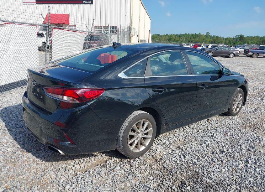 Photo 4 of 2019 Hyundai Sonata SE (VIN 5NPE24AF9KH752103)