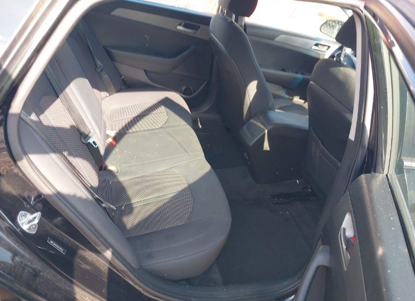 Photo 8 of 2019 Hyundai Sonata SE (VIN 5NPE24AF9KH752103)