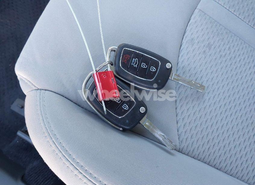 Photo 11 of 2019 Hyundai Sonata SE (VIN 5NPE24AF9KH753624)