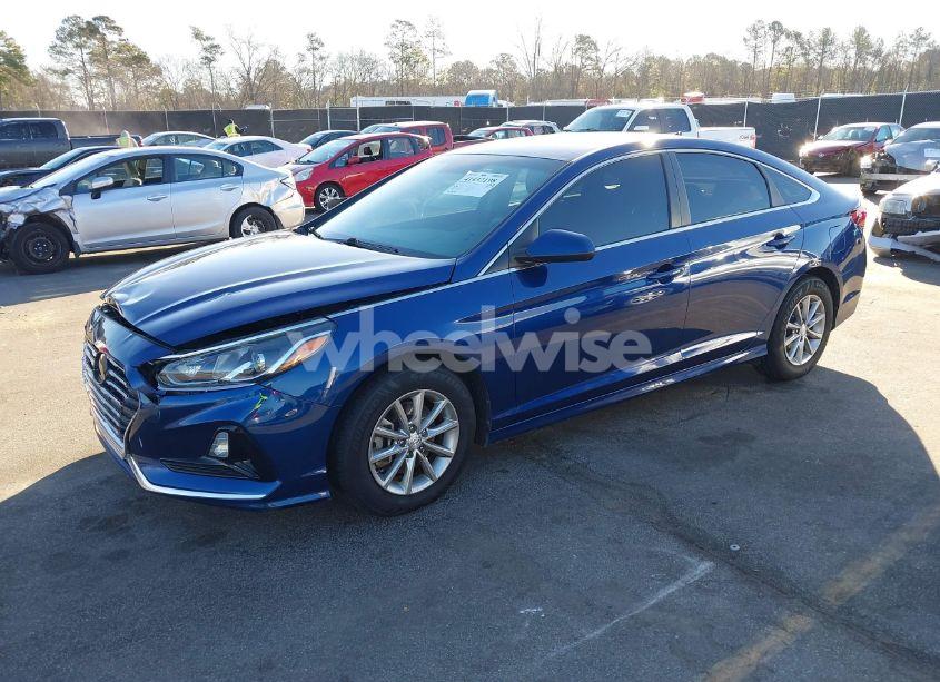 Photo 2 of 2019 Hyundai Sonata SE (VIN 5NPE24AF9KH753624)