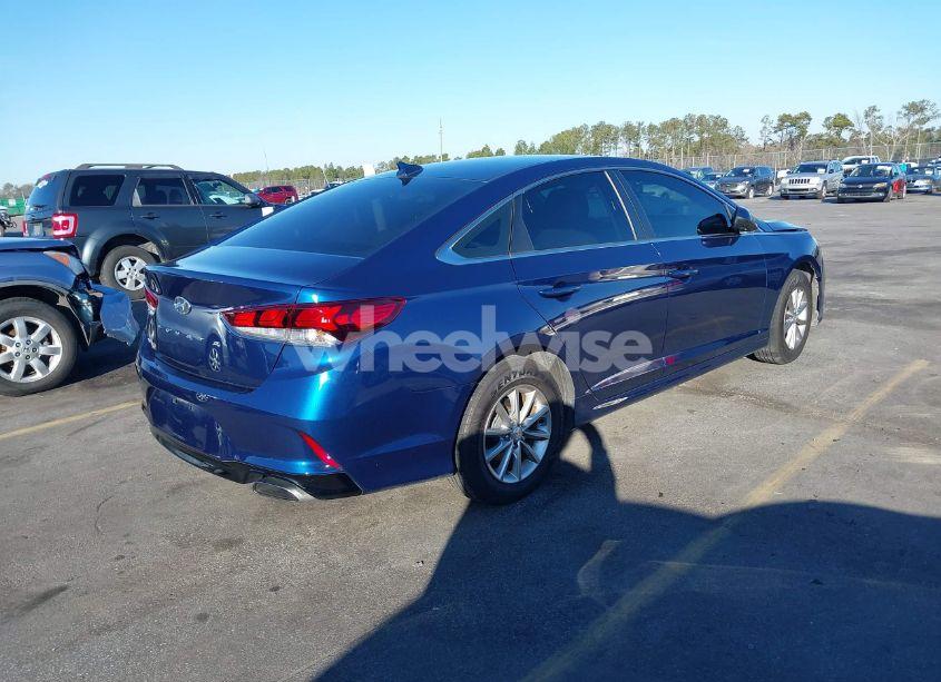 Photo 4 of 2019 Hyundai Sonata SE (VIN 5NPE24AF9KH753624)