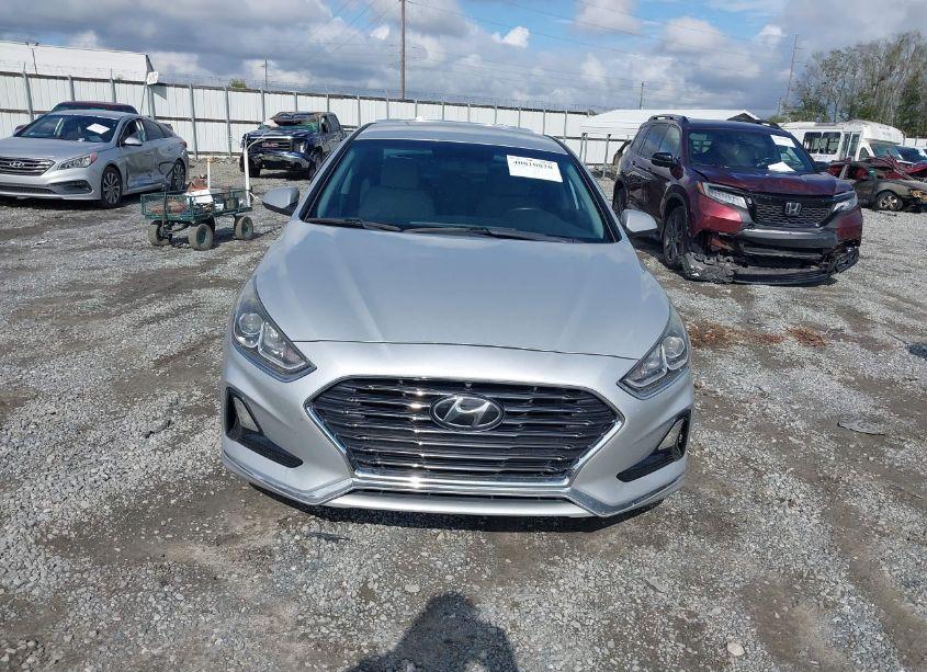 Photo 12 of 2019 Hyundai Sonata SE (VIN 5NPE24AF9KH765627)