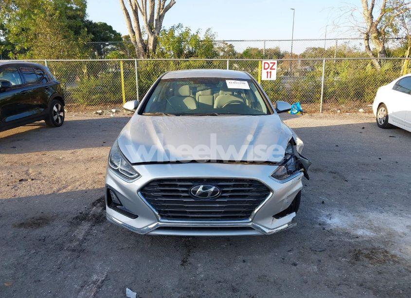 Photo 12 of 2019 Hyundai Sonata SE (VIN 5NPE24AF9KH770956)