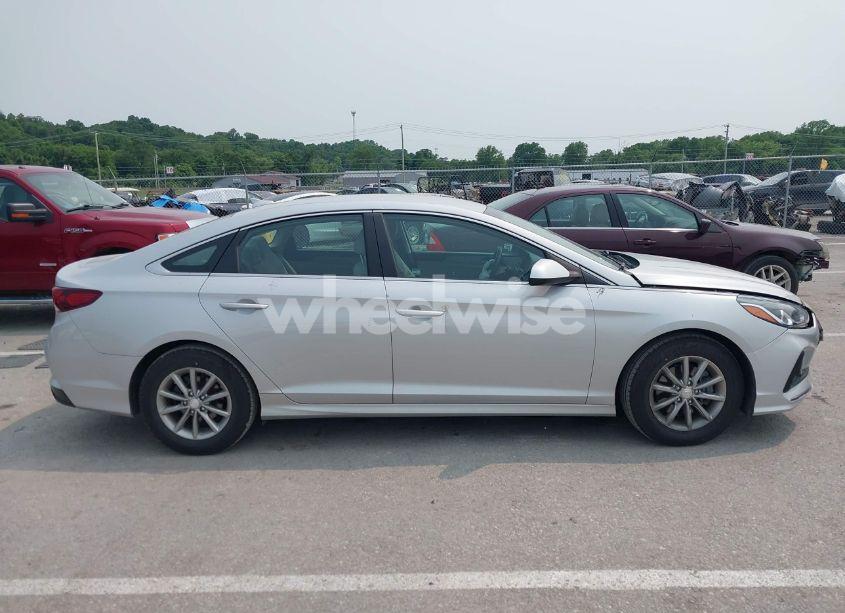 Photo 13 of 2019 Hyundai Sonata SE (VIN 5NPE24AF9KH783903)