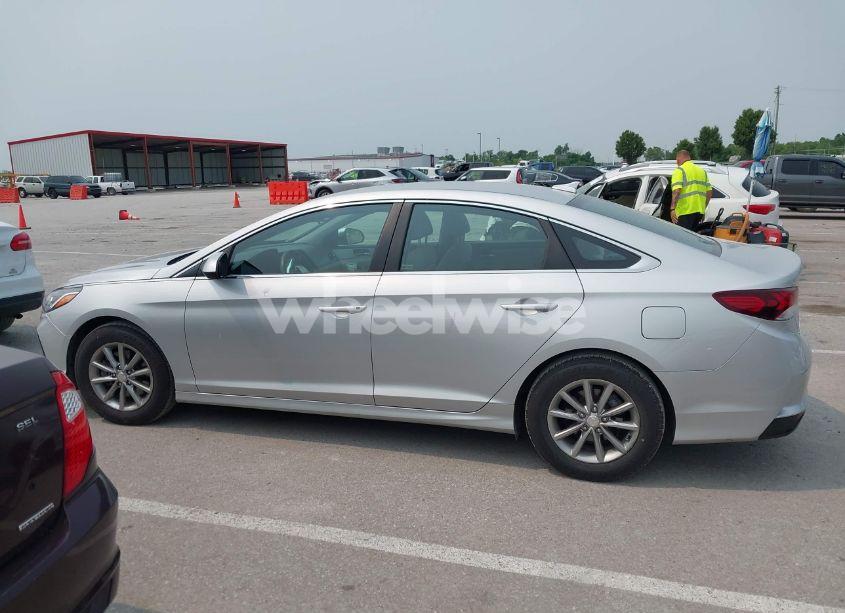 Photo 14 of 2019 Hyundai Sonata SE (VIN 5NPE24AF9KH783903)