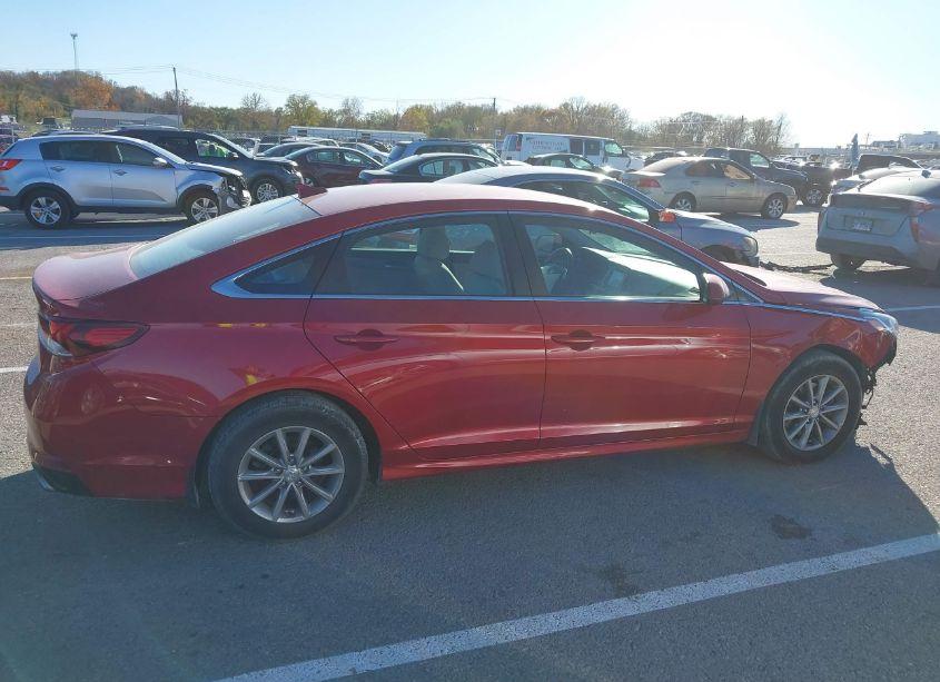 Photo 14 of 2019 Hyundai Sonata SE (VIN 5NPE24AF9KH809528)