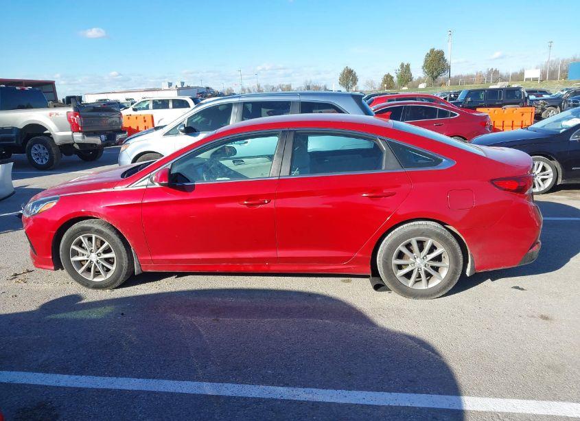 Photo 15 of 2019 Hyundai Sonata SE (VIN 5NPE24AF9KH809528)