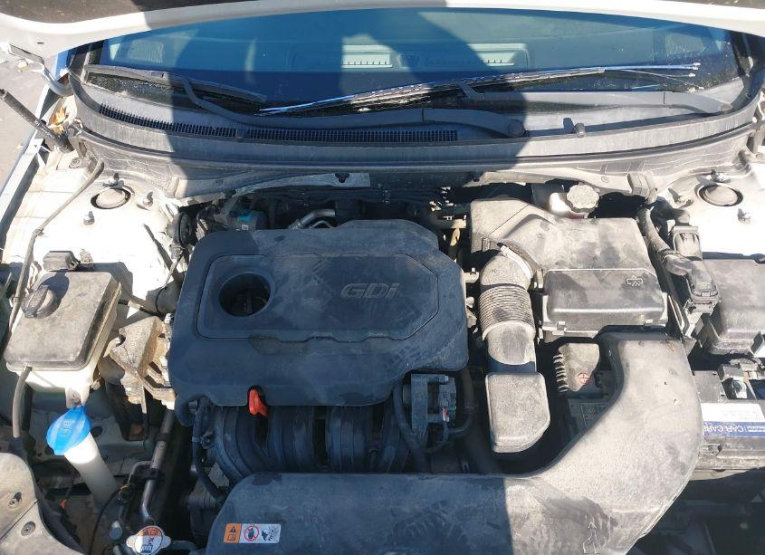 Photo 10 of 2015 Hyundai Sonata SE (VIN 5NPE24AFXFH003414)