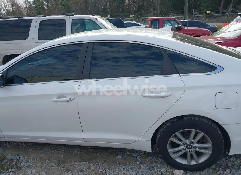 Photo 14 of 2015 Hyundai Sonata SE (VIN 5NPE24AFXFH026126)