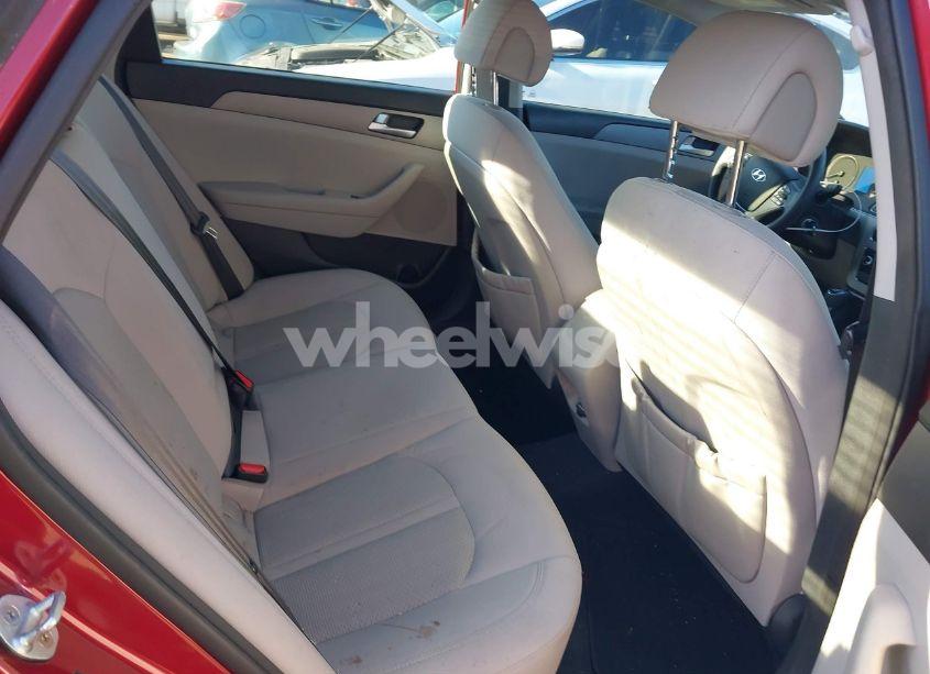 Photo 8 of 2015 Hyundai Sonata SE (VIN 5NPE24AFXFH054878)