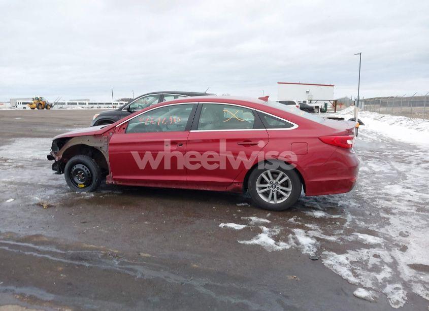 Photo 15 of 2015 Hyundai Sonata SE (VIN 5NPE24AFXFH055576)