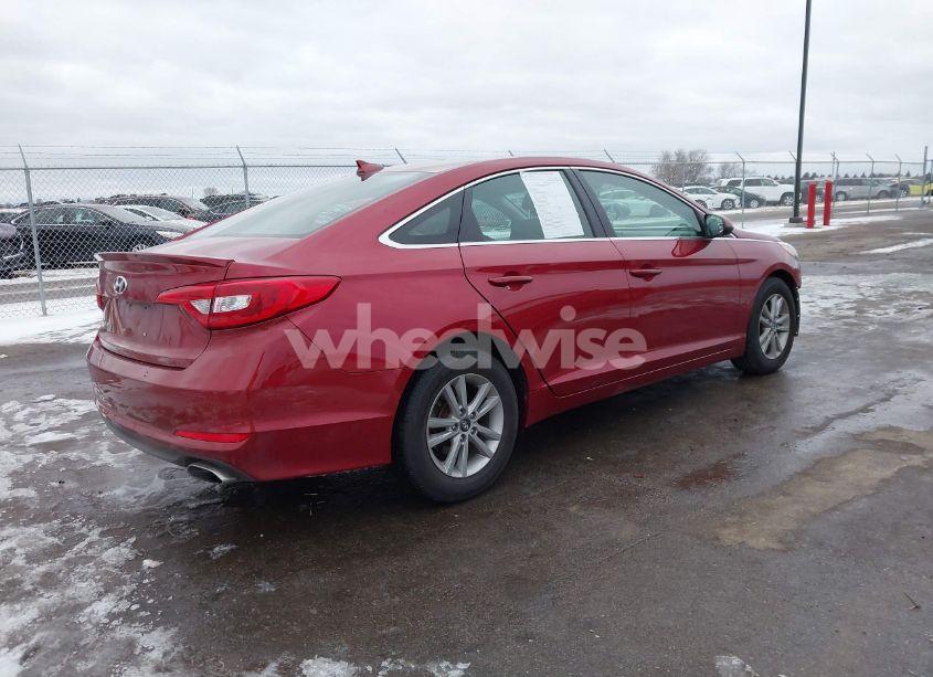 Photo 4 of 2015 Hyundai Sonata SE (VIN 5NPE24AFXFH055576)
