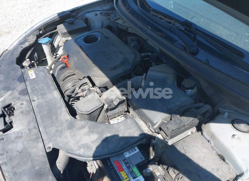 Photo 10 of 2015 Hyundai Sonata SE (VIN 5NPE24AFXFH068876)