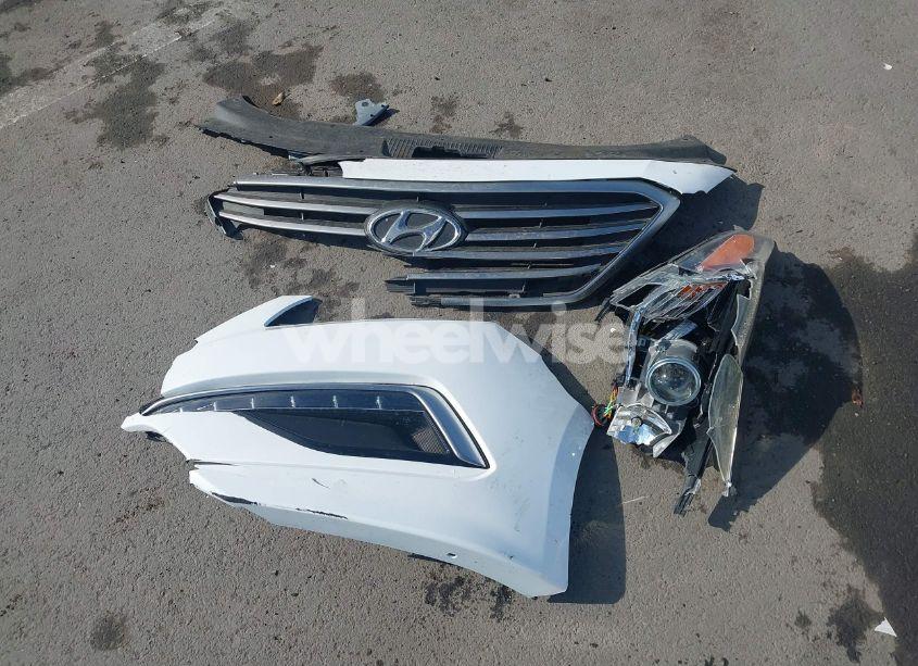 Photo 12 of 2015 Hyundai Sonata SE (VIN 5NPE24AFXFH083023)