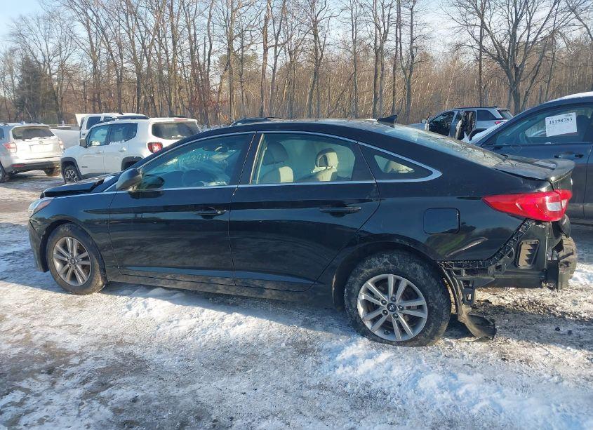 Photo 14 of 2015 Hyundai Sonata SE (VIN 5NPE24AFXFH104467)